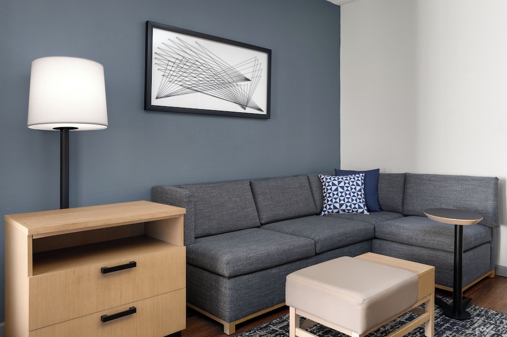Hyatt Place Atlanta Arpt North 42/71