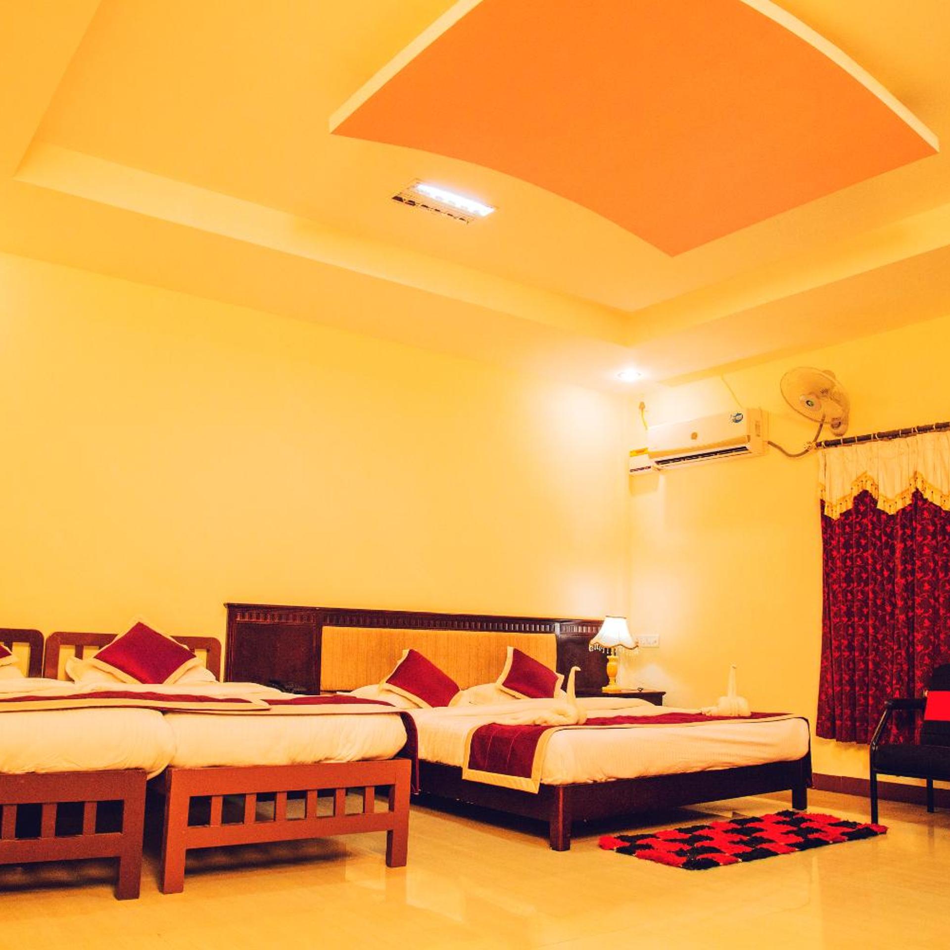 Kstdc Hotel Mayura Chalukya Badami 11/50