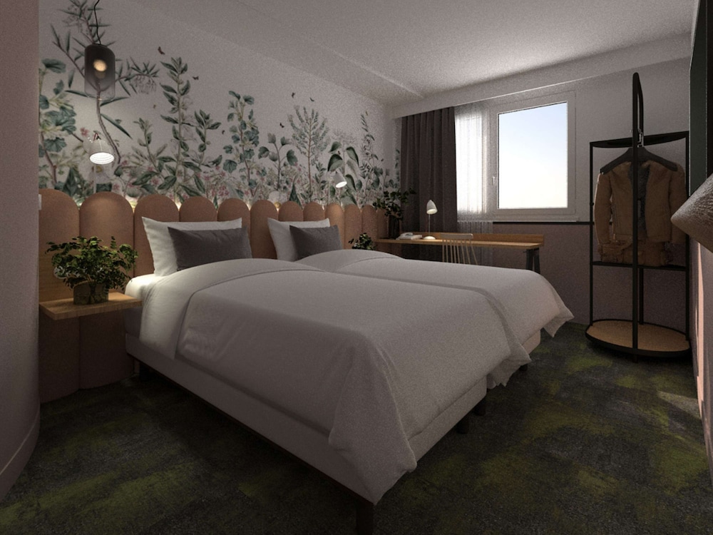 Ibis Pontivy 24/62