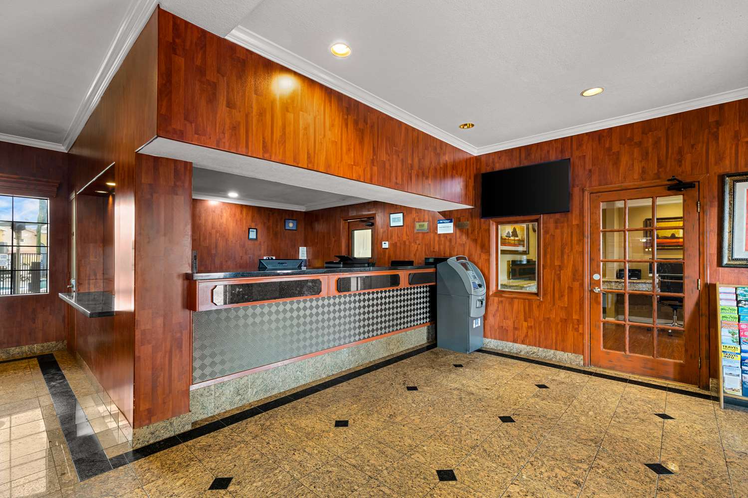 Best Western Moreno Hotel & Suites 6/25