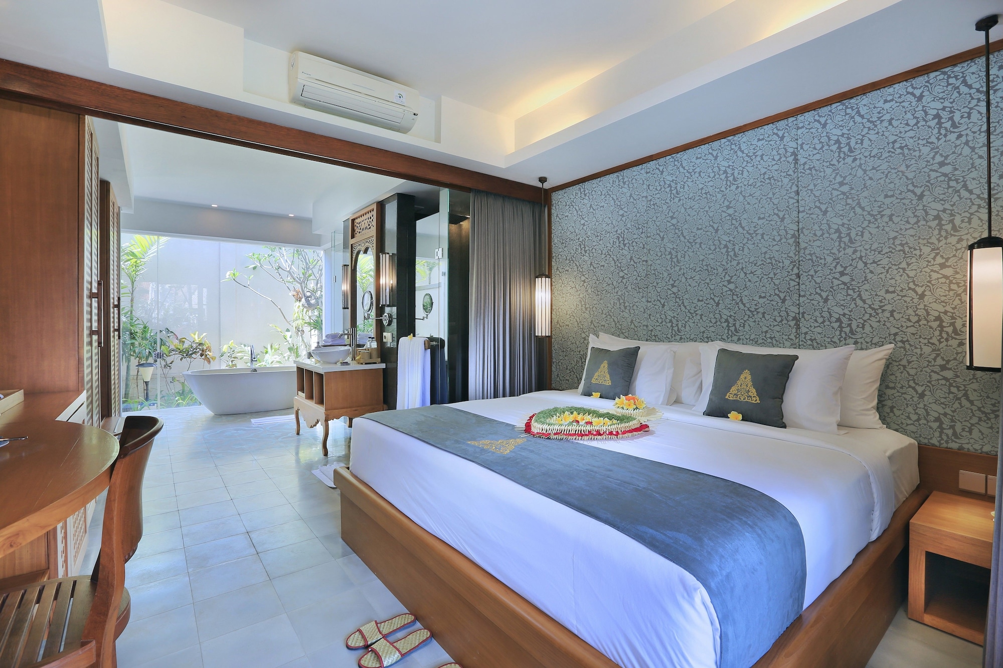 Alantara, Suite, King Bed