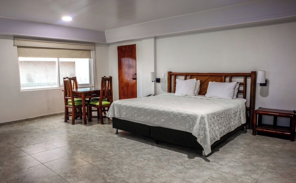 Hotel Lord Pierre 24/60