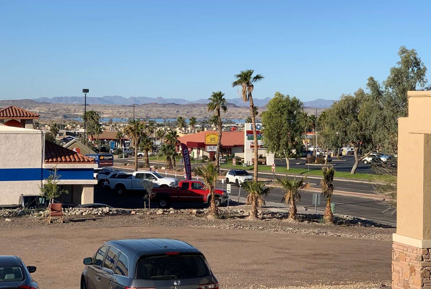 Days Inn by Wyndham Lake Havasu 29/36