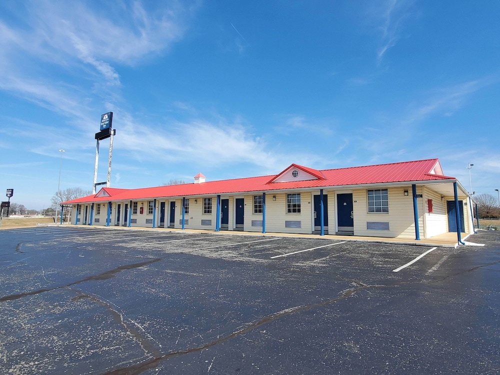 Americas Best Value Inn Wildersville 2/35