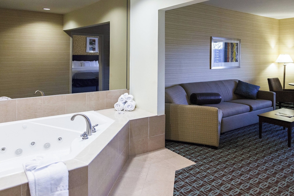 Fairfield Inn Suites By Marriott Somerset 40/40