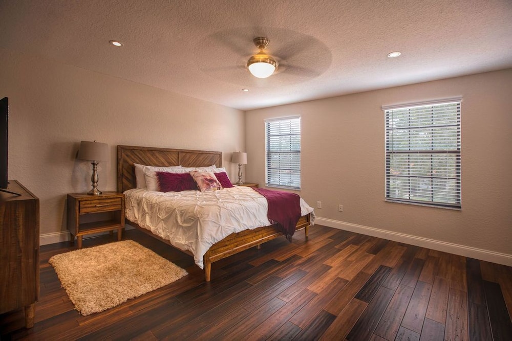 High Grove Homes 9/50