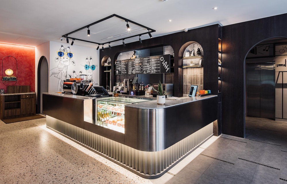 Olah Poshtel Taichung Station Hotel 7/36