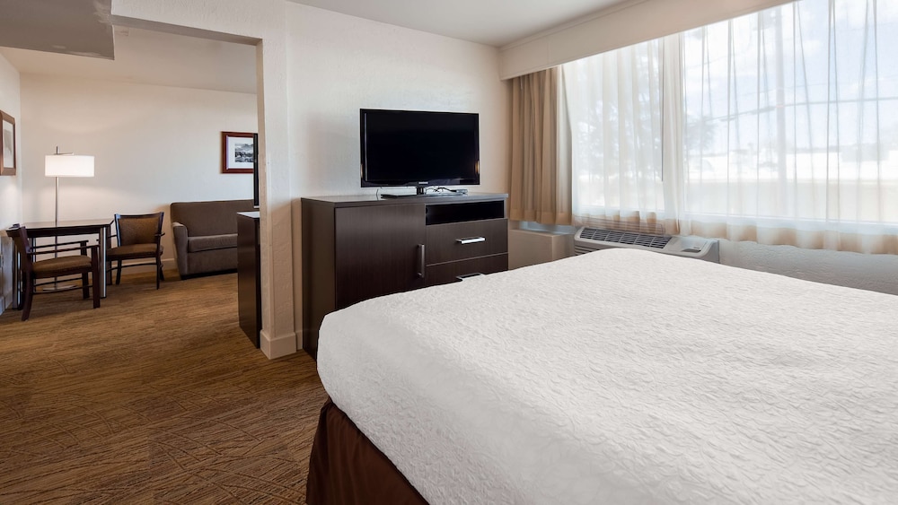 Best Western Pony Soldier Inn & Suites 14/40