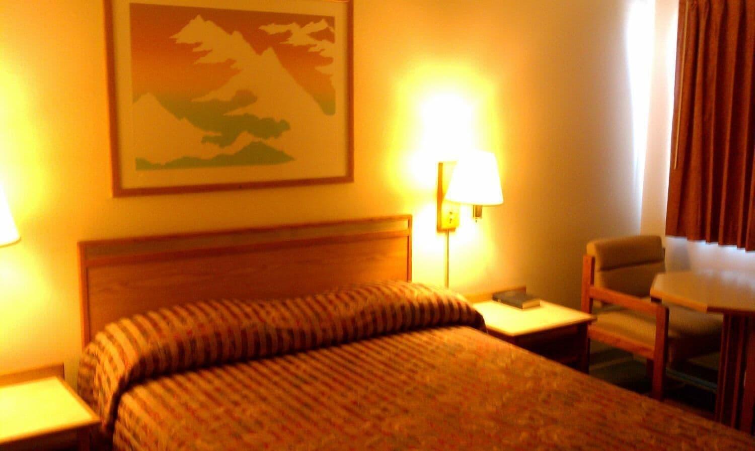 Travelers Inn 19/22