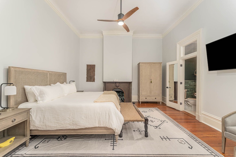 Bellwether House 9/50