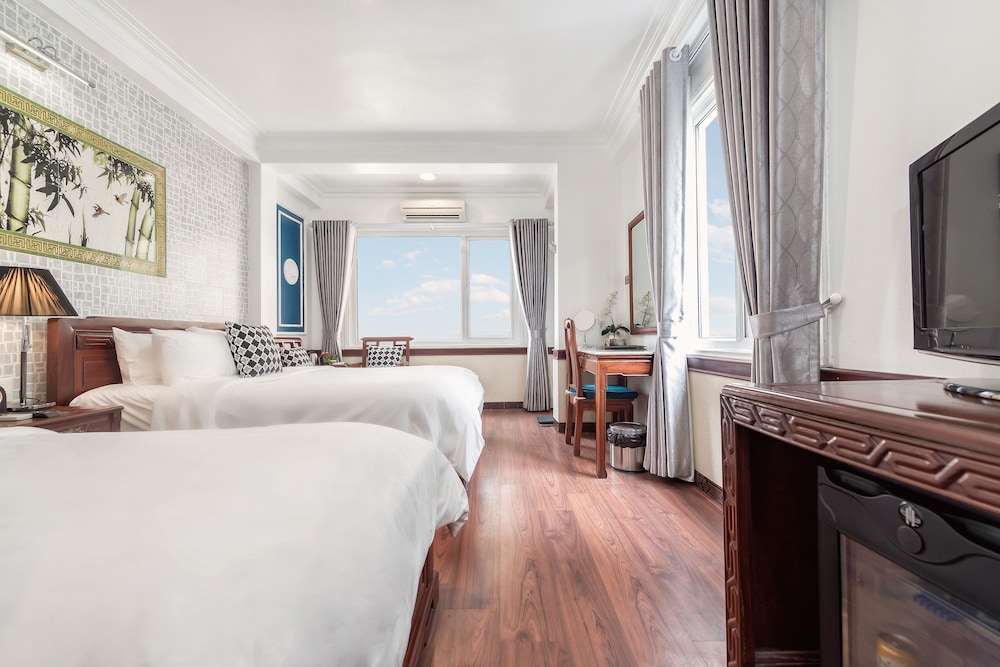 Prince Ii Hotel 25/56