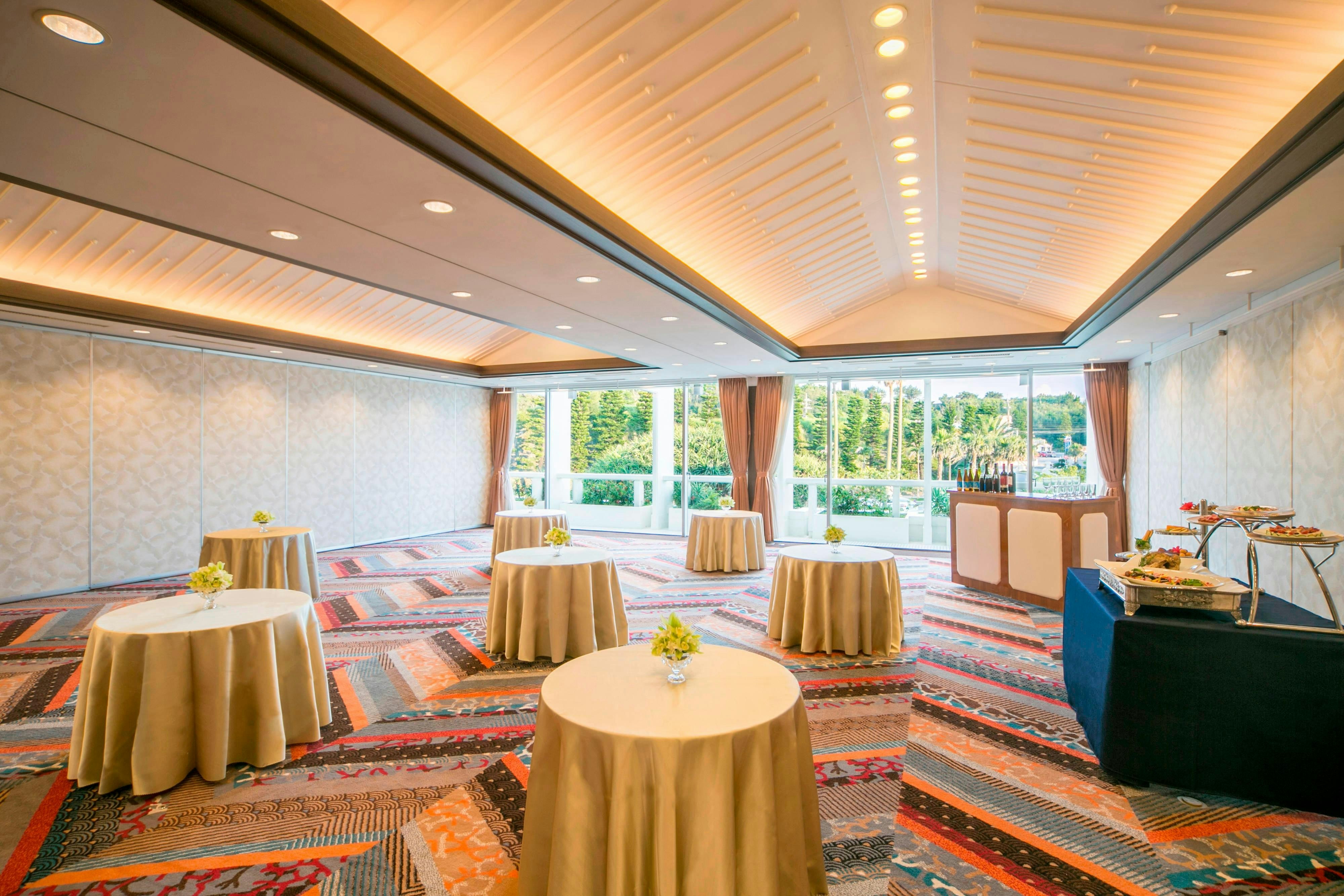 Sheraton Okinawa Sunmarina Resort 24/50