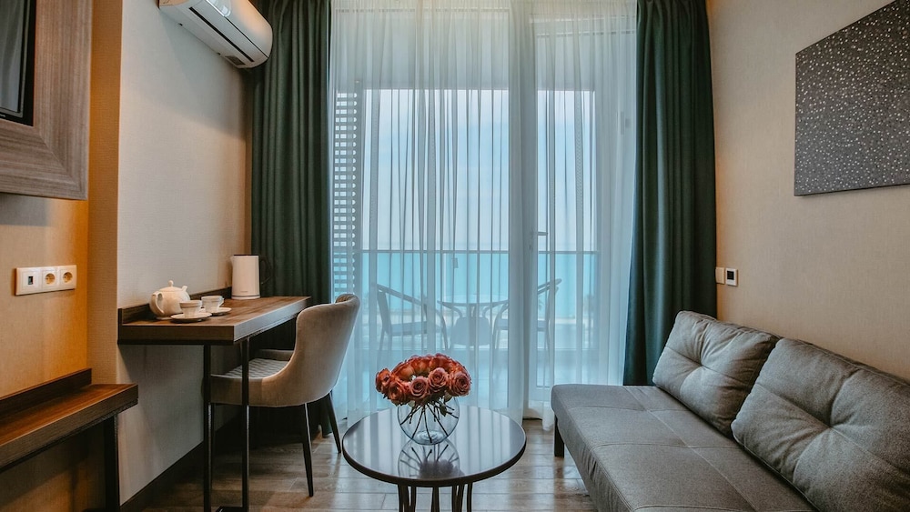 Sunrise Residence Apart Hotel Batumi 6/22