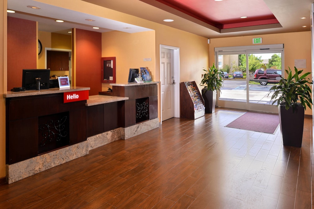 Towneplace Suites Marriott Cal Expo 9/50