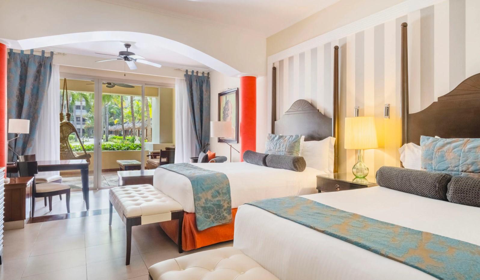 Suite, Garden View, Balcony or Terrace