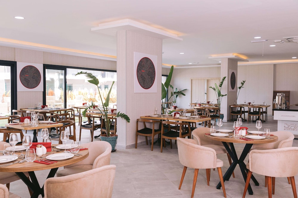 Ramada by Wyndham Cesme 47/67