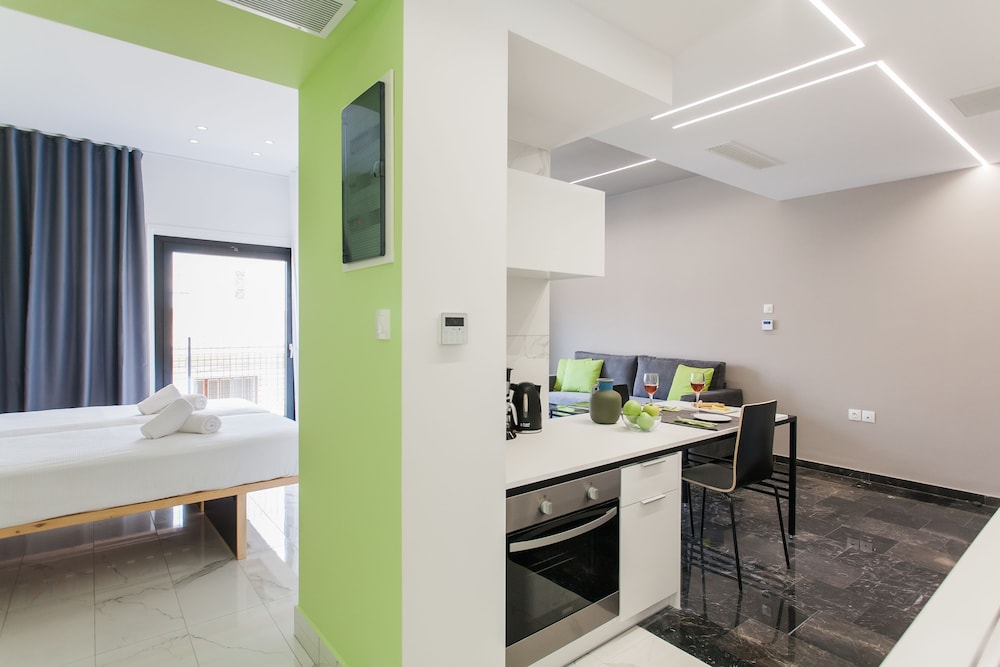 Greece U Around Athens Thissio Suites 48/50
