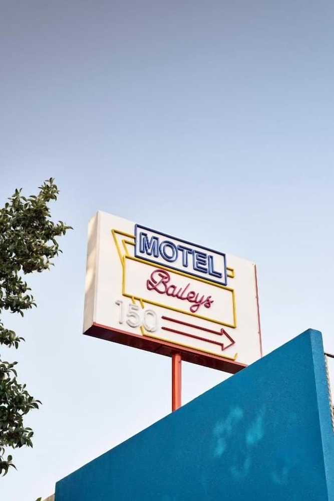 Baileys Parkside Motel by VetroBlu in PERTH