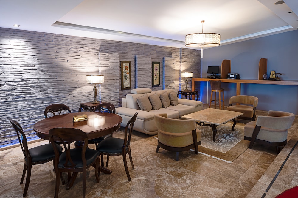 Dream Hill Business Deluxe Hotel Asia 17/26