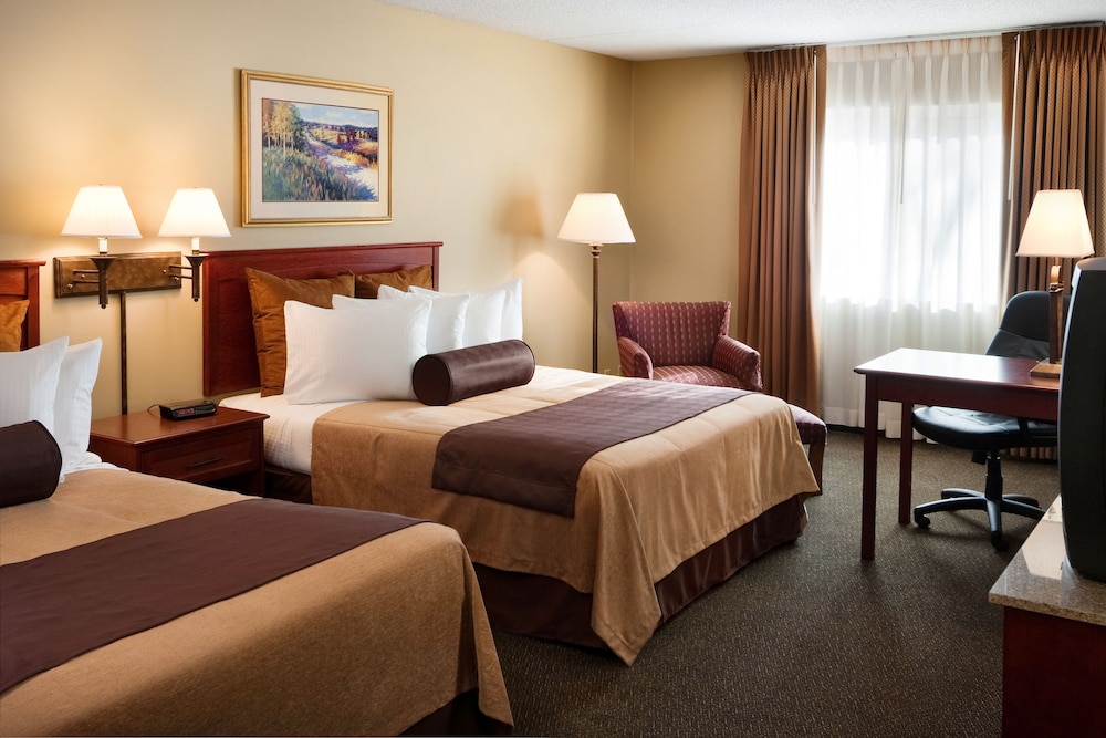 Endeavor Inn & Suites, Trademark Collection by Wyndham 13/55