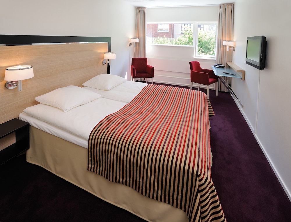 GENTOFTE HOTEL 15/59