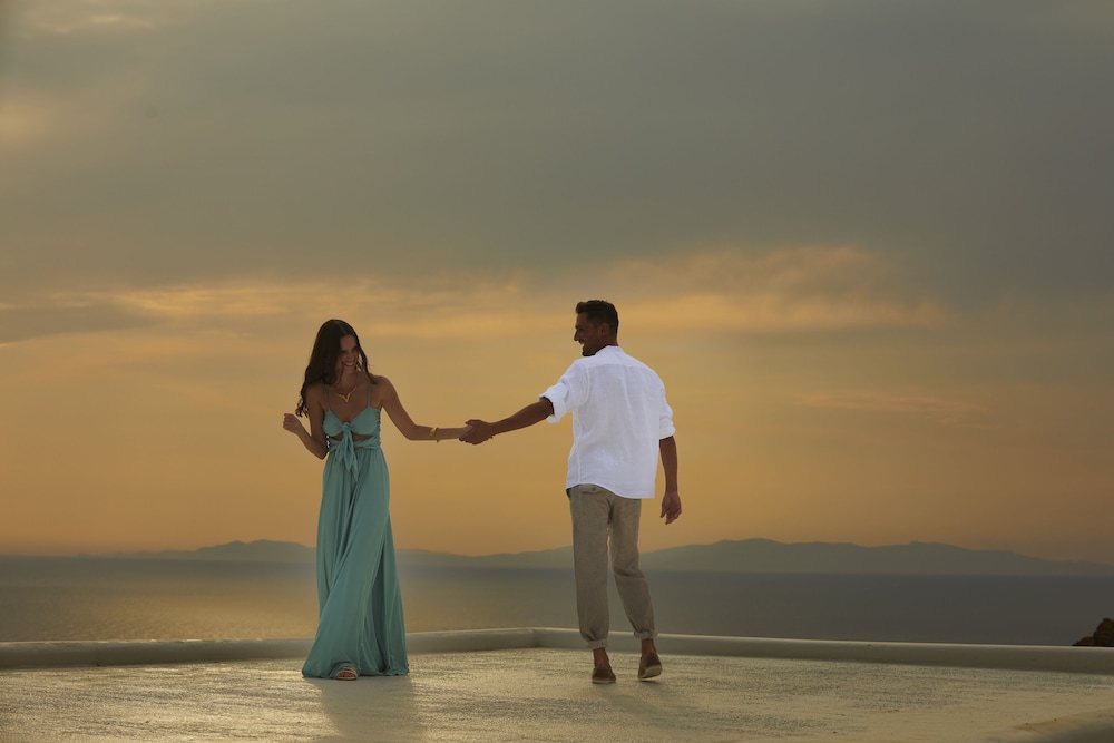 Epic Blue Suites & Villas 36/45