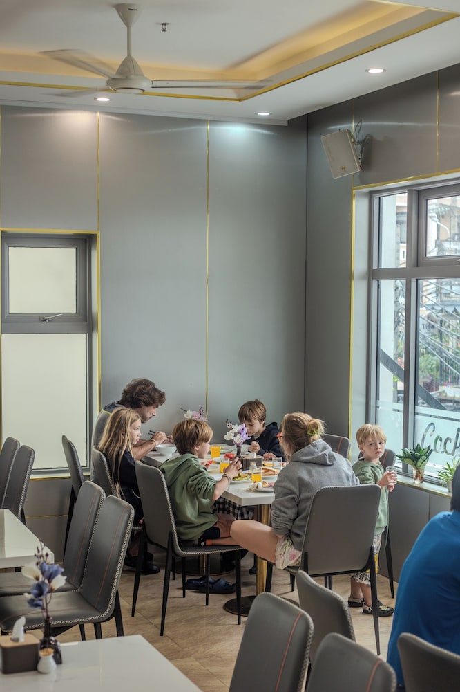 Richico Apartments And Hotel 74/82