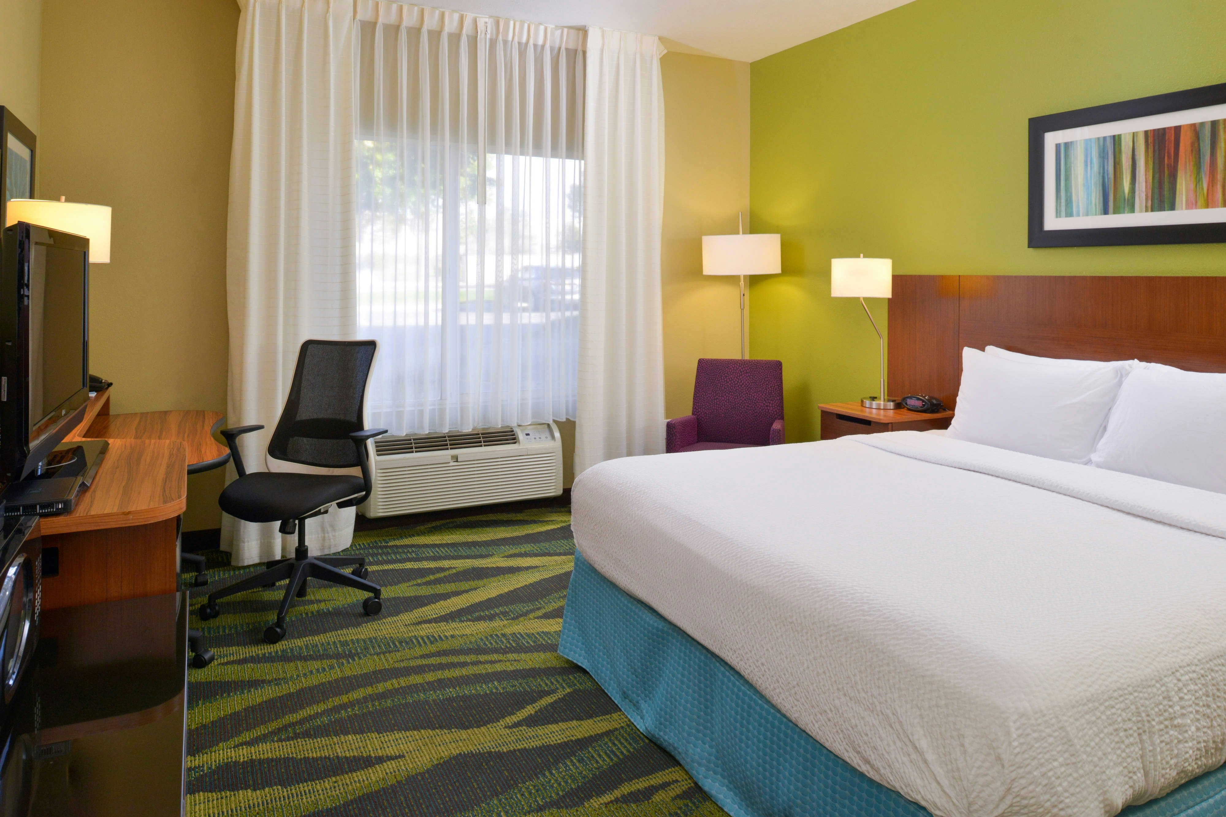 Room, King Bed, Fairfield Inn Salt Lake City Layton 2/5