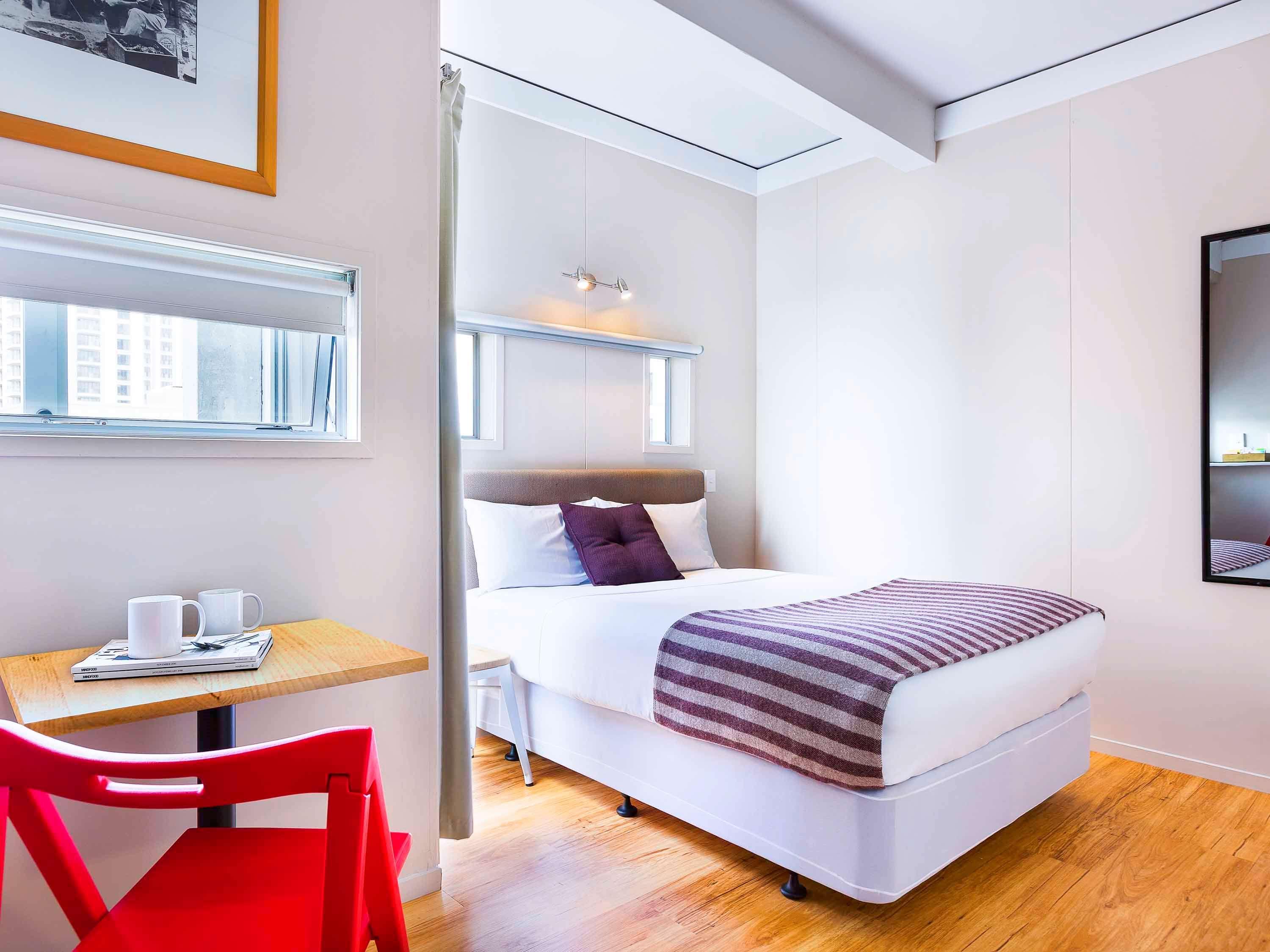 DELUXE, STUDIO, HIGH FLOOR