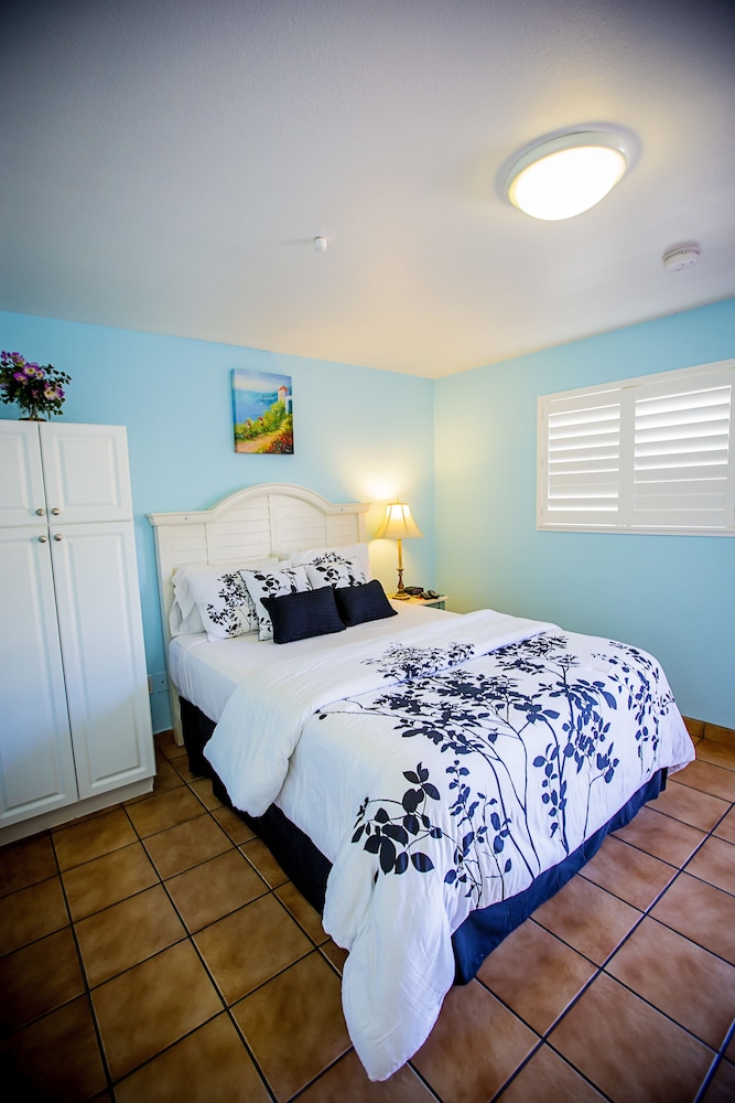 Leucadia Beach Inn 18/52