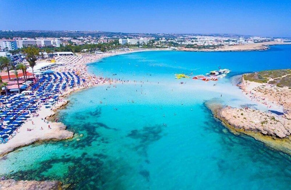 Silver Sands Beach Hotel 36/50
