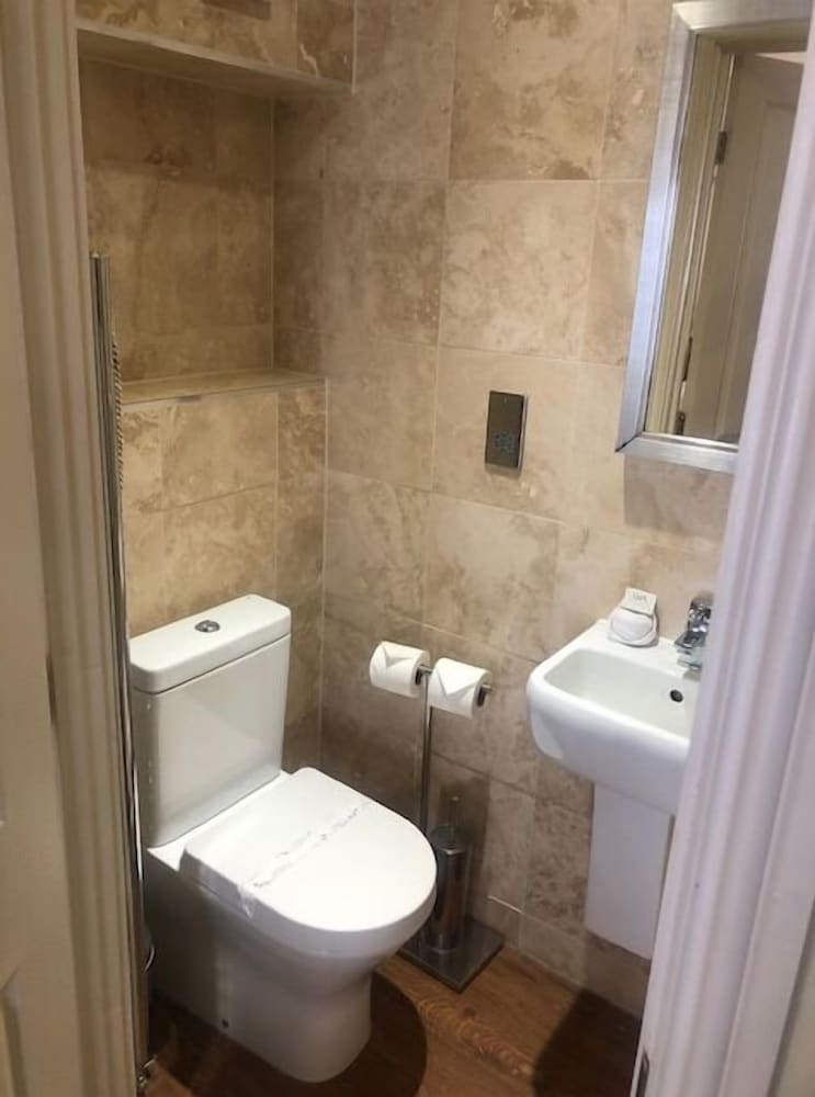 Colchester Boutique Hotel 45/50