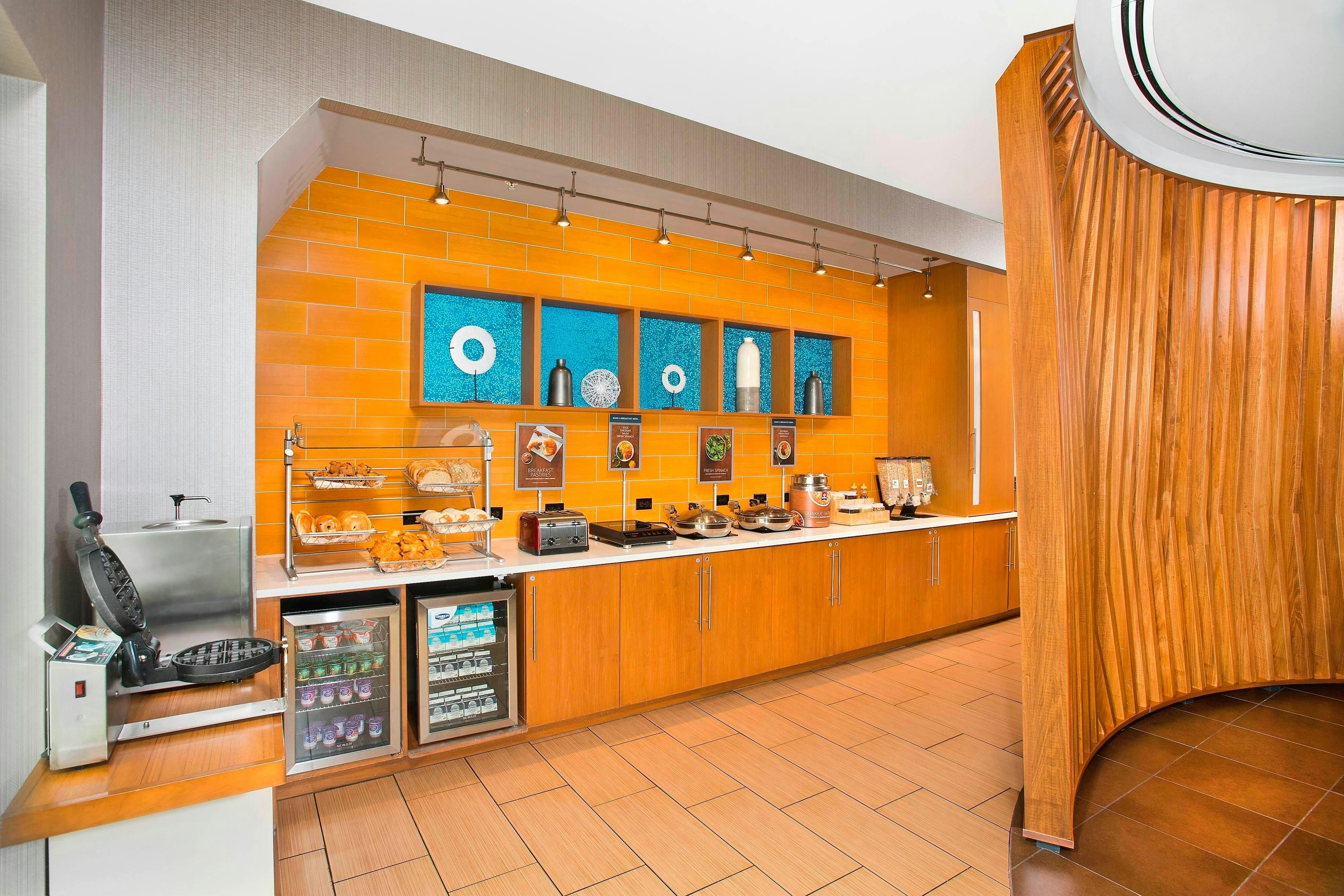Lobby at Springhill Suites By Marriott Fairfax Fair Oaks, FAIRFAX - VA