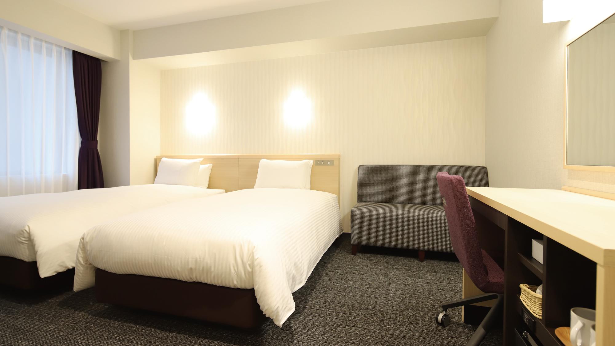 Universal, Standard, Twin Beds