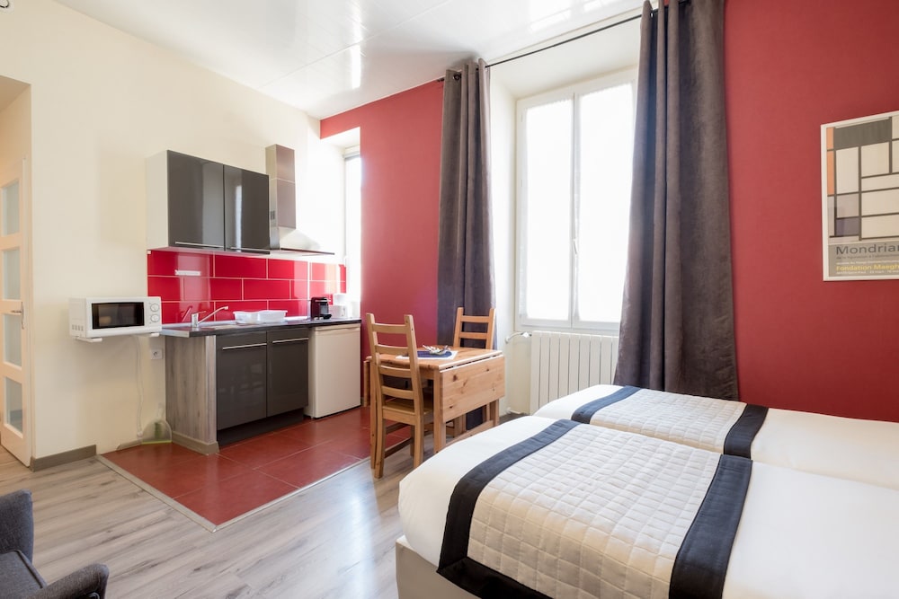 Aparthotel AMMI Nice Massena 19/80