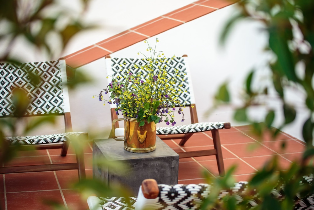 Heaven Inn Evora Hostel 58/60
