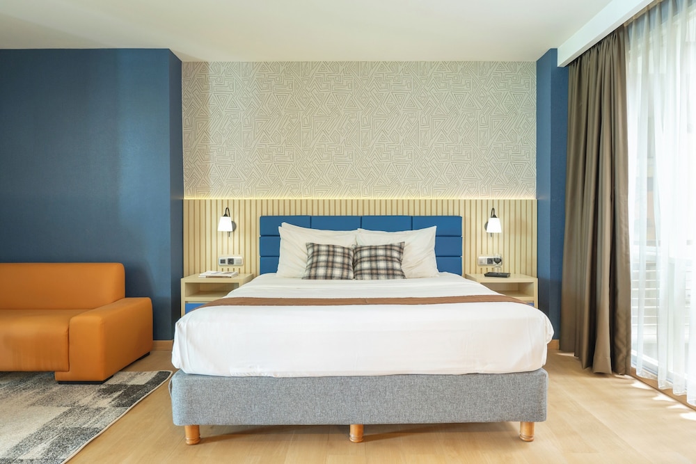 Avissa Suites 25/72