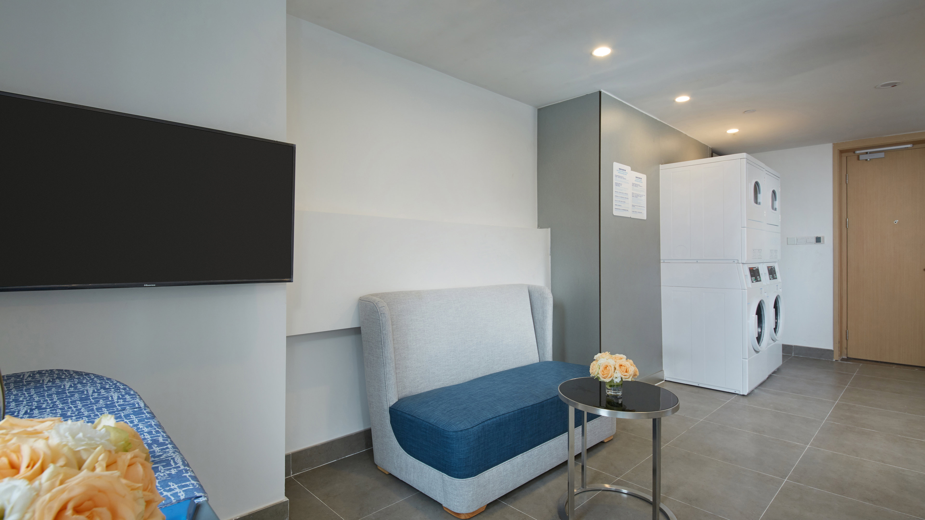 HOLIDAY INN EXPRESS QINGDAO WEST COAST 36/45