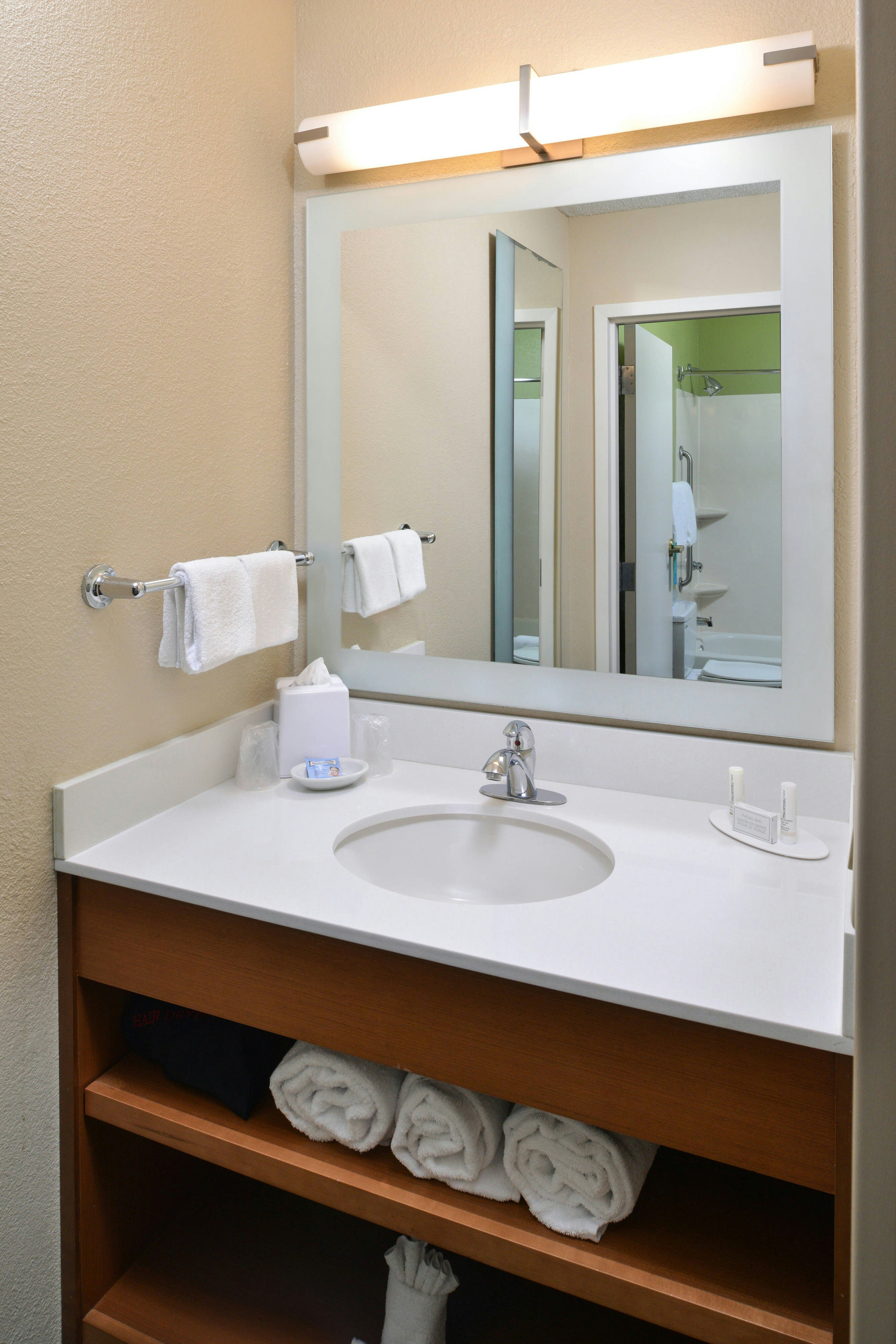 SpringHill Suites by Marriott Charleston Riverview 24/24