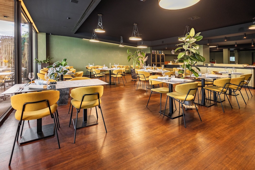 Brit Hotel Le Relais Du Ried 34/50