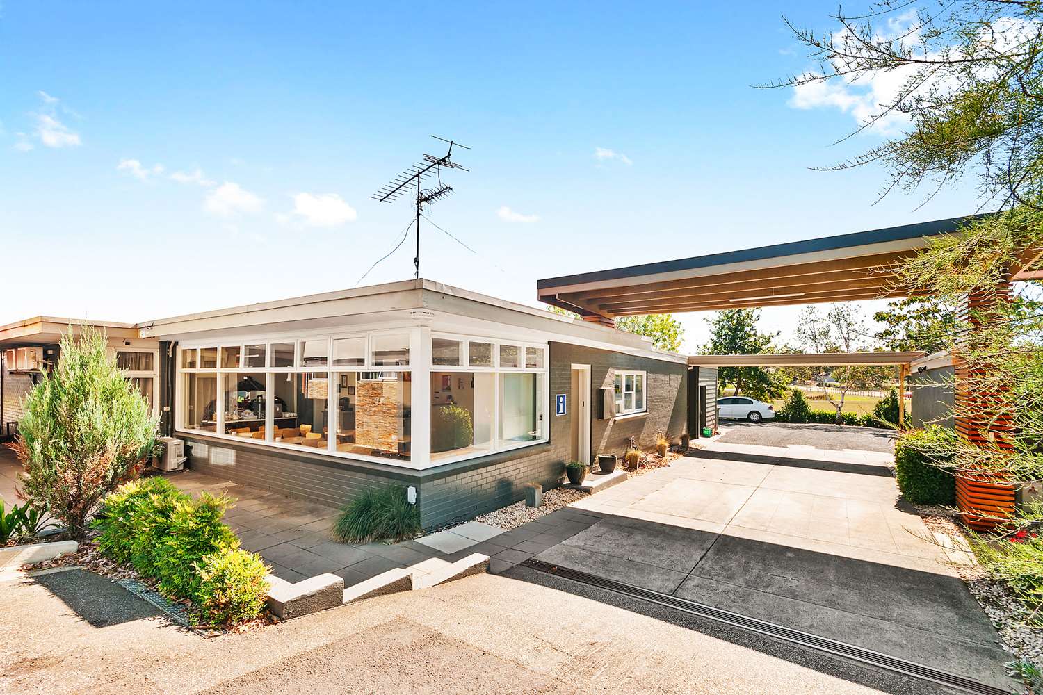 Comfort Inn and Suites Warragul 1/14