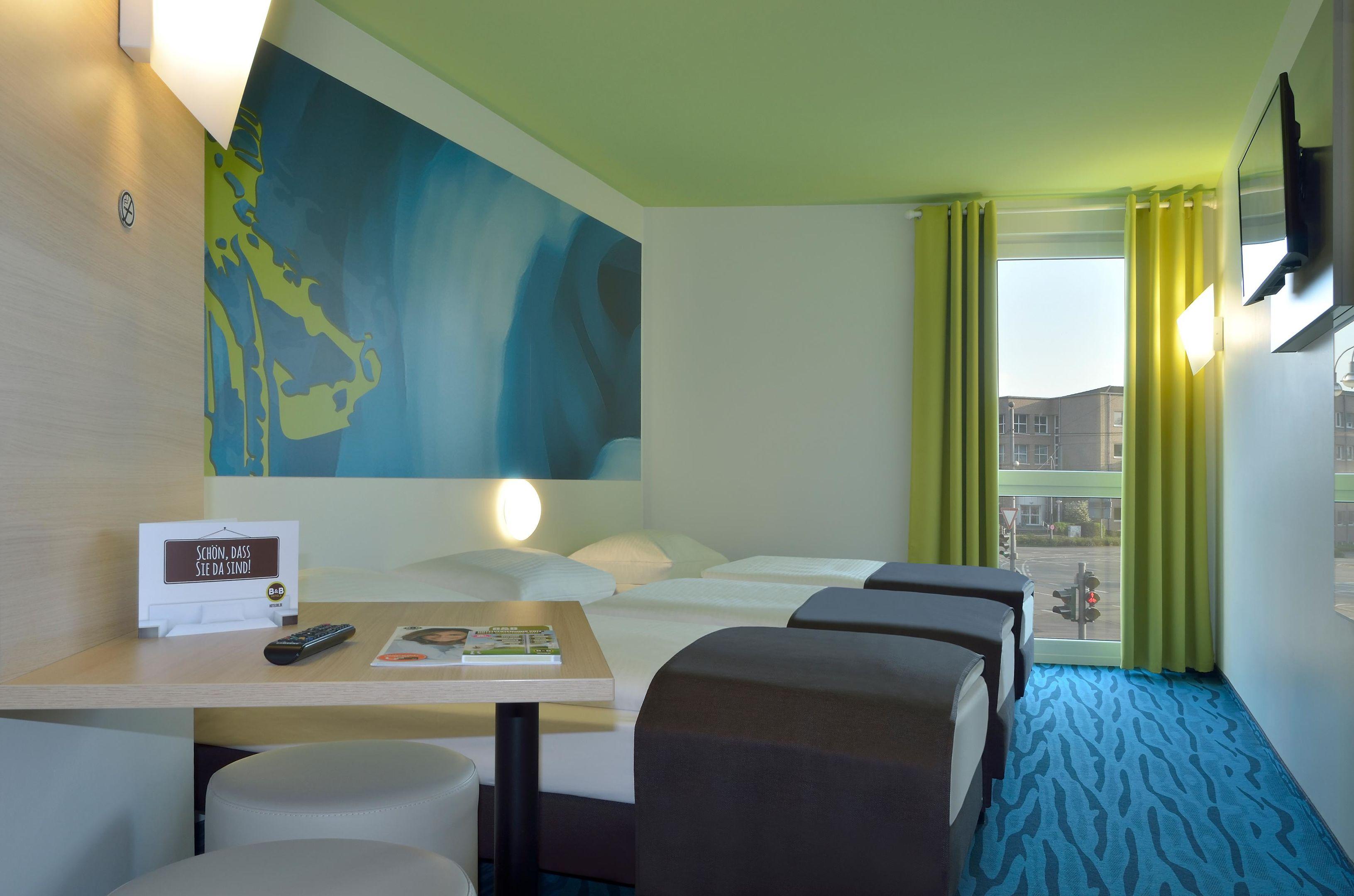 Room, Triple