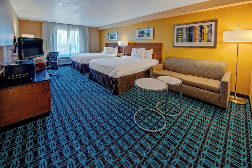 Room, Multiple Beds، Fairfield Inn Suites By Marriott Near Universal Orlando 2/5