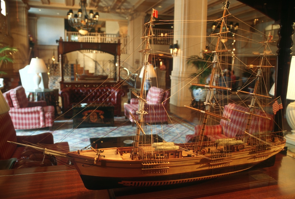 Disneys Yacht Club Resort 28/50