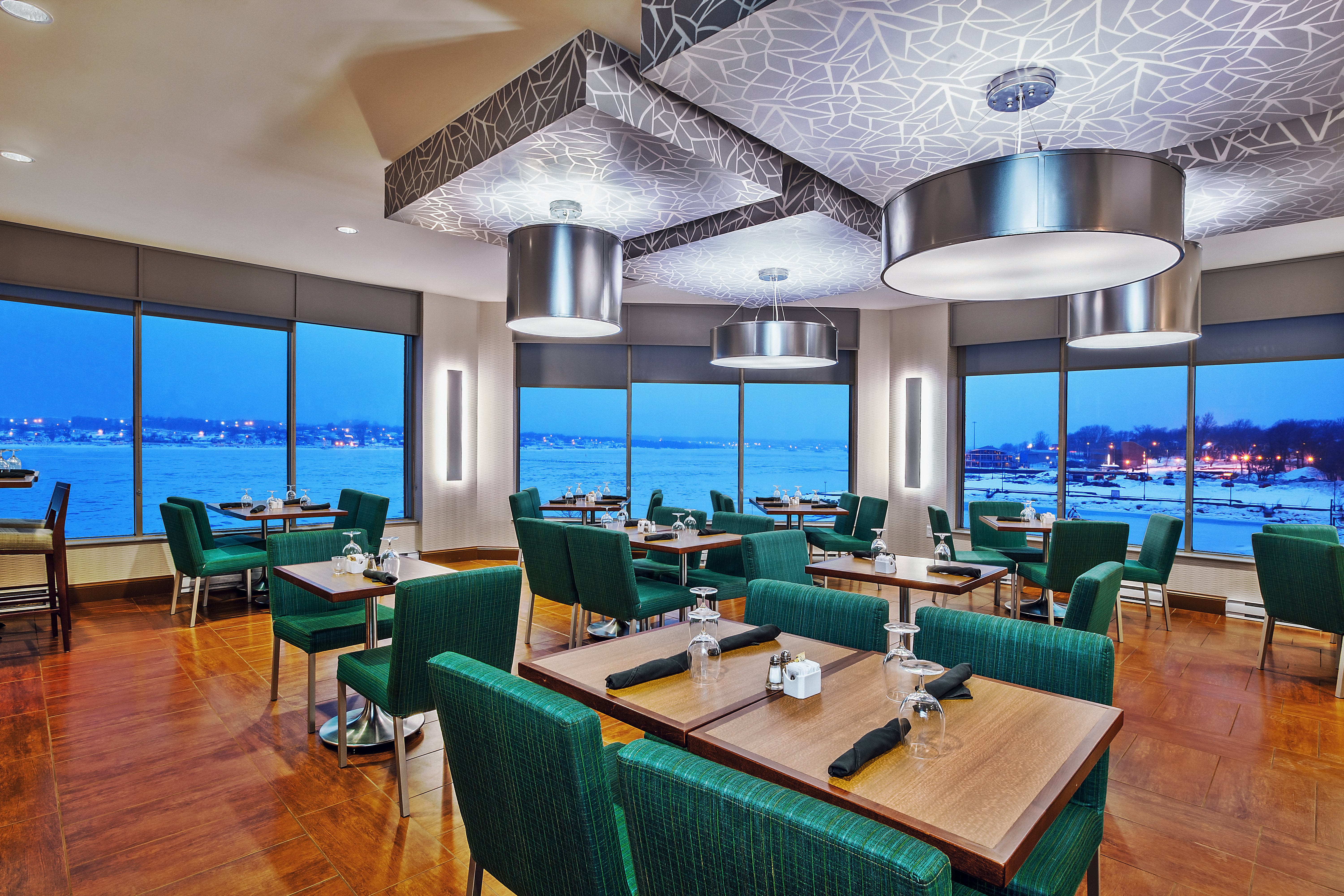 HOLIDAY INN SYDNEY - WATERFRONT 20/36