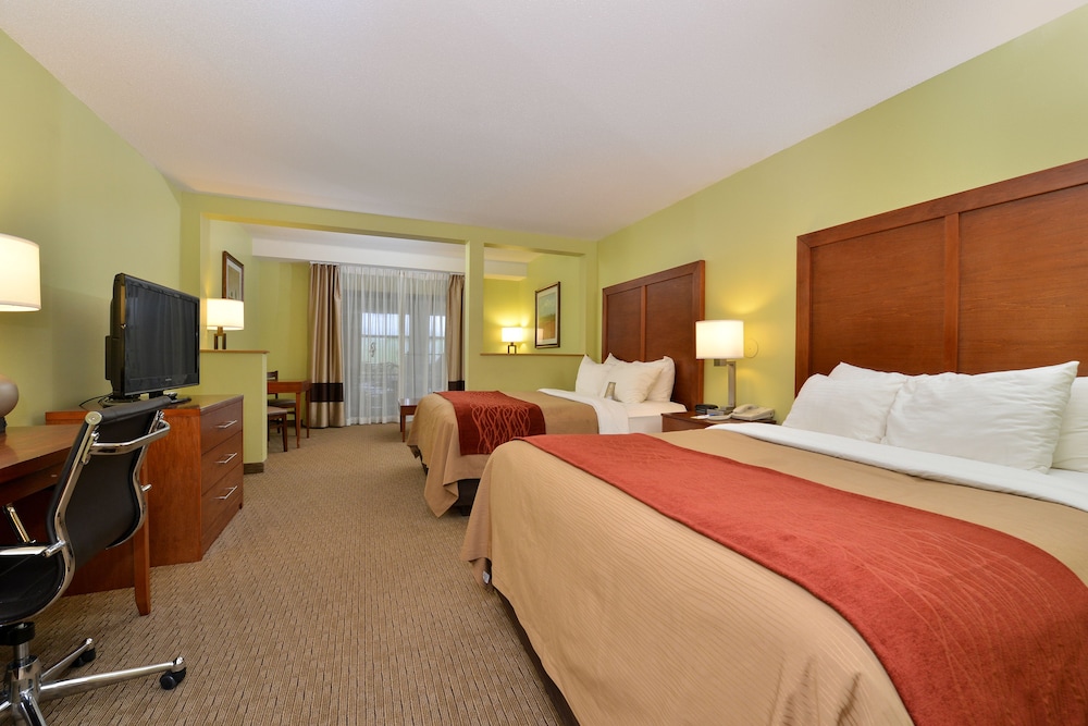 Comfort Inn and Suites Black River Falls I-94 16/37
