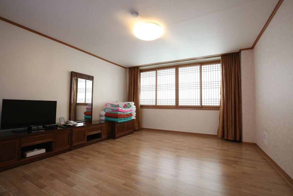 Danyang Tourist Hotel Edelweiss 14/22