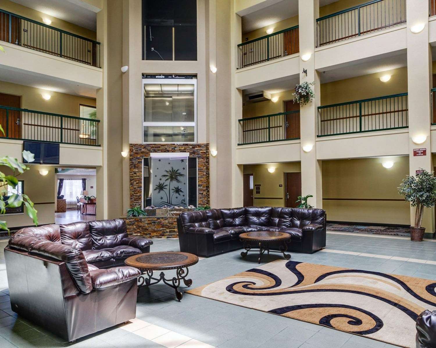 Quality Suites Baton Rouge East - Denham Springs 30/36