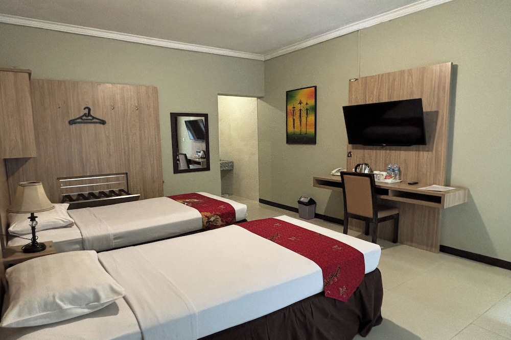 Garden, Executive, Twin Beds