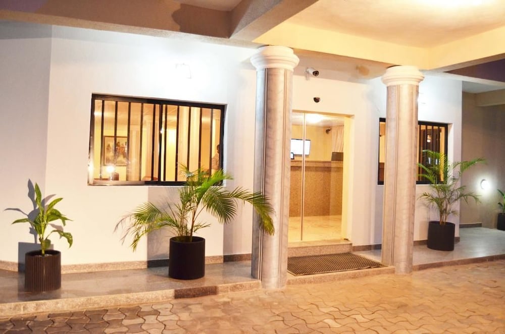 Residency Hotel Area 11 30/46